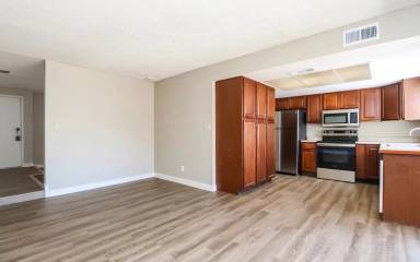 Main picture of 7722 N Montana Ave