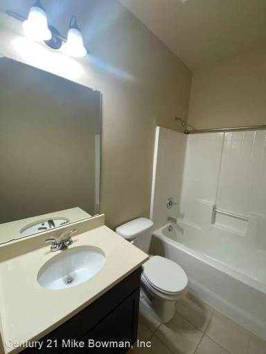 Main picture of 290 Country Ridge Rd