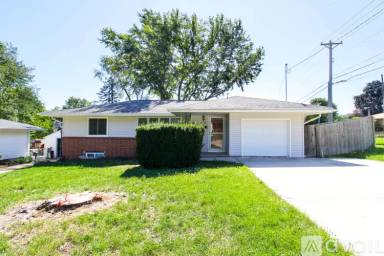 Main picture of 7120 Beechwood Dr