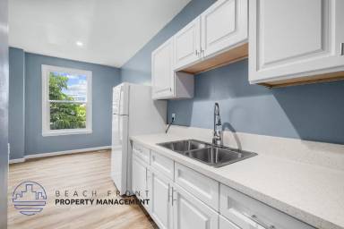 Main picture of 3333 W 4th St