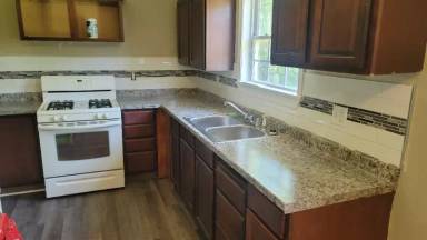 Main picture of 512 E 57th Pl N
