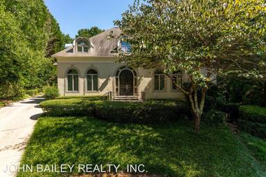 Main picture of 110 Lameloise Ln