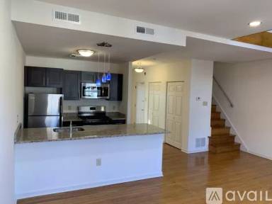 Main picture of 1516 Lombard St