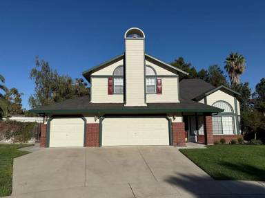 Main picture of 906 Arlene Ct