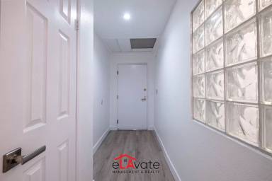 Main picture of 8819 Harratt St