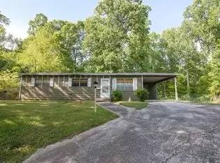 Main picture of 530 Oak Hills Rd SW