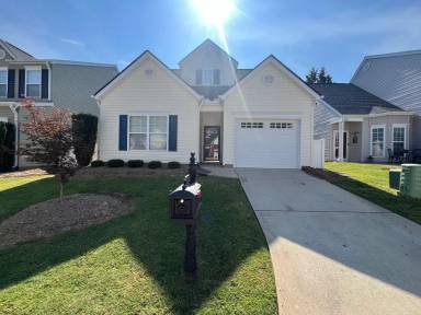 Main picture of 130 Pin Oak Ct