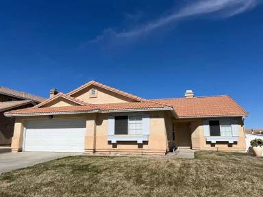 Main picture of 1374 Valera Way