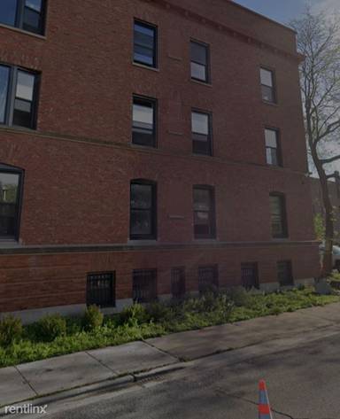 Main picture of 70 E 48th St