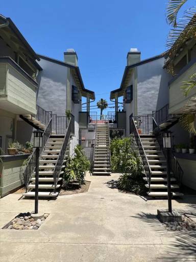 Main picture of 4435 Marlborough Ave