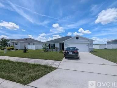 Main picture of 2425 Begonia St