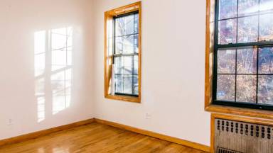 Main picture of 891 Bergen St
