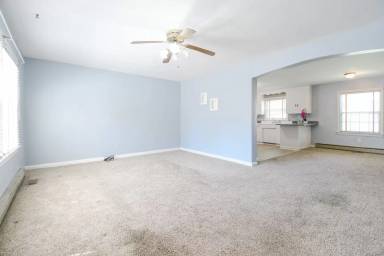 Main picture of 2712 Barclay Ave