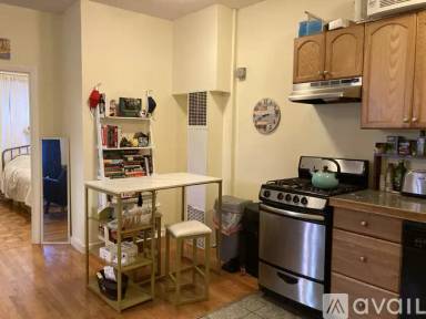 Main picture of 145 Endicott St
