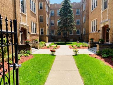 Main picture of 730 Reba Pl