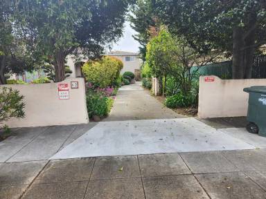 Main picture of 62 E 39th Ave