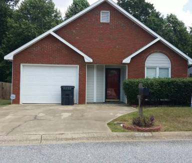Main picture of 3708 Holland Ct