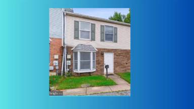 Main picture of 417 Strathaven Ct