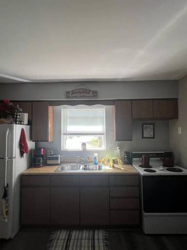 Main picture of 202 Barbara St