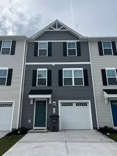 Main picture of 104 Verdant Leaf Way
