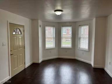 Main picture of 863 Harbor St