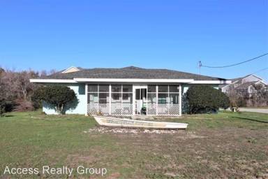 Main picture of 302 S Anderson Blvd