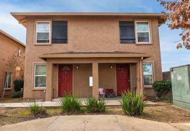 Main picture of 5956-74 Woodland Dr