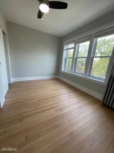 Main picture of 1447 W Carmen Ave