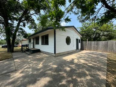 Main picture of 108 Easy St