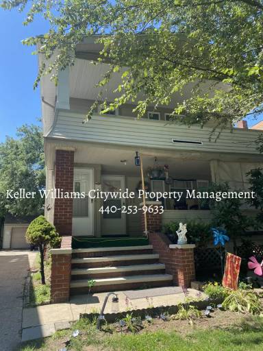 Main picture of 3264 W 130th St