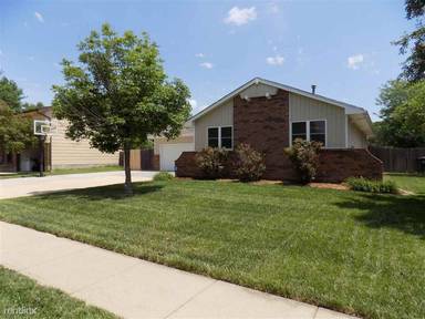 Main picture of 4036 Auburn St