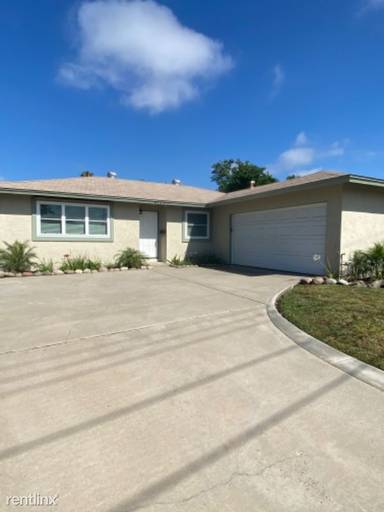 Main picture of 4733 Mount Saint Helens Ct