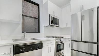 Main picture of 166 W 72nd St