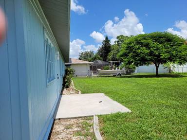 Main picture of 4507 SW 6th Pl