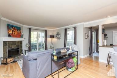 Main picture of 132 White Oak Ct