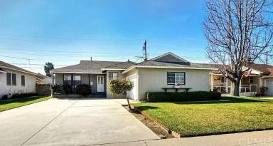 Main picture of 287 N Spruce Dr
