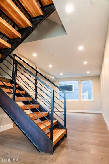 Main picture of 4469 Tennyson St