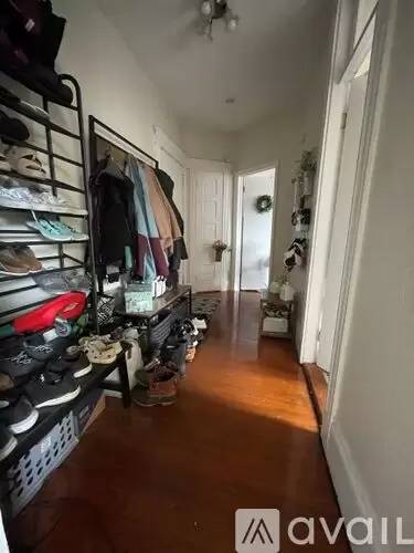 Main picture of 195 Winthrop Rd