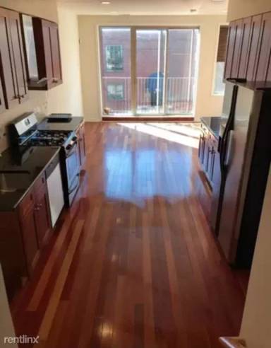Main picture of 611 S 2nd St