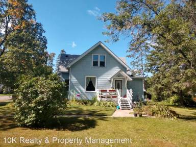 Main picture of 160 5th Ave SE