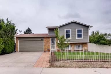 Main picture of 4236 S Halifax Ct