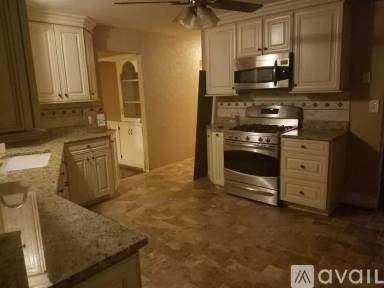 Main picture of 9106 S Shepard Ave