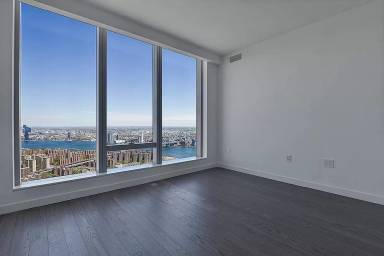 Main picture of 1 Manhattan