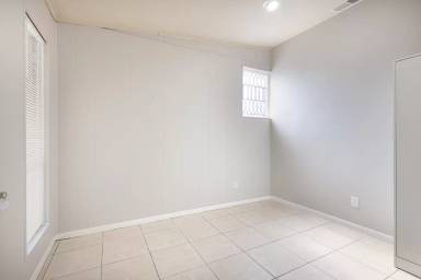 Main picture of 2615 Raspberry Ln