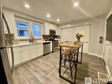 Main picture of 46 Brookley Rd