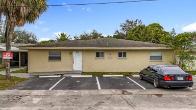 Main picture of 2751 NW 58th Ter