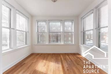 Main picture of 4419 N Rockwell St