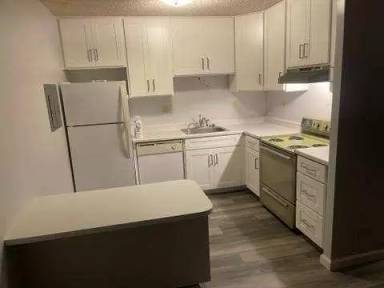 Main picture of Rainbow Place Condos