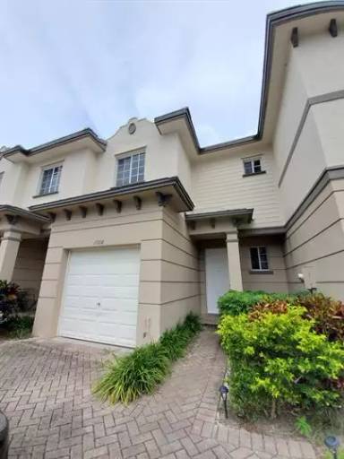 Main picture of 984 Lucaya Dr