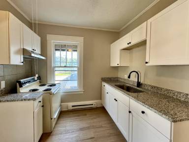 Main picture of 702 Silver Ave